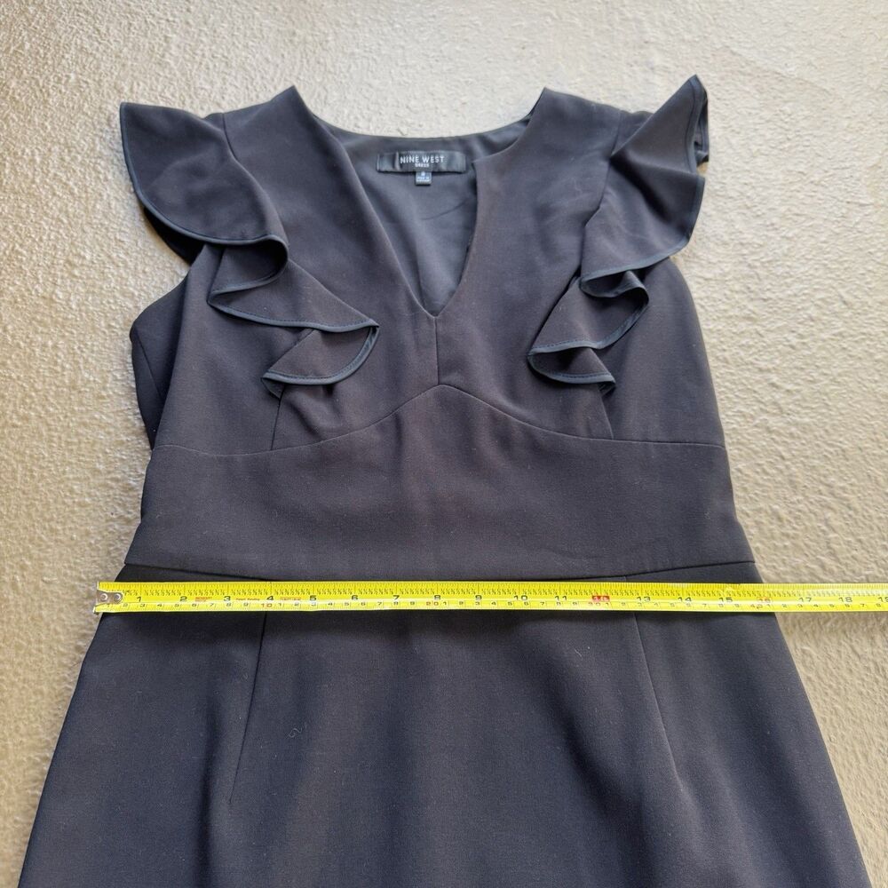 NWT $140 Nine West Ruffle V-Neck Sleeveless Sheath Black Dress Size 8 - Picture 4 of 14